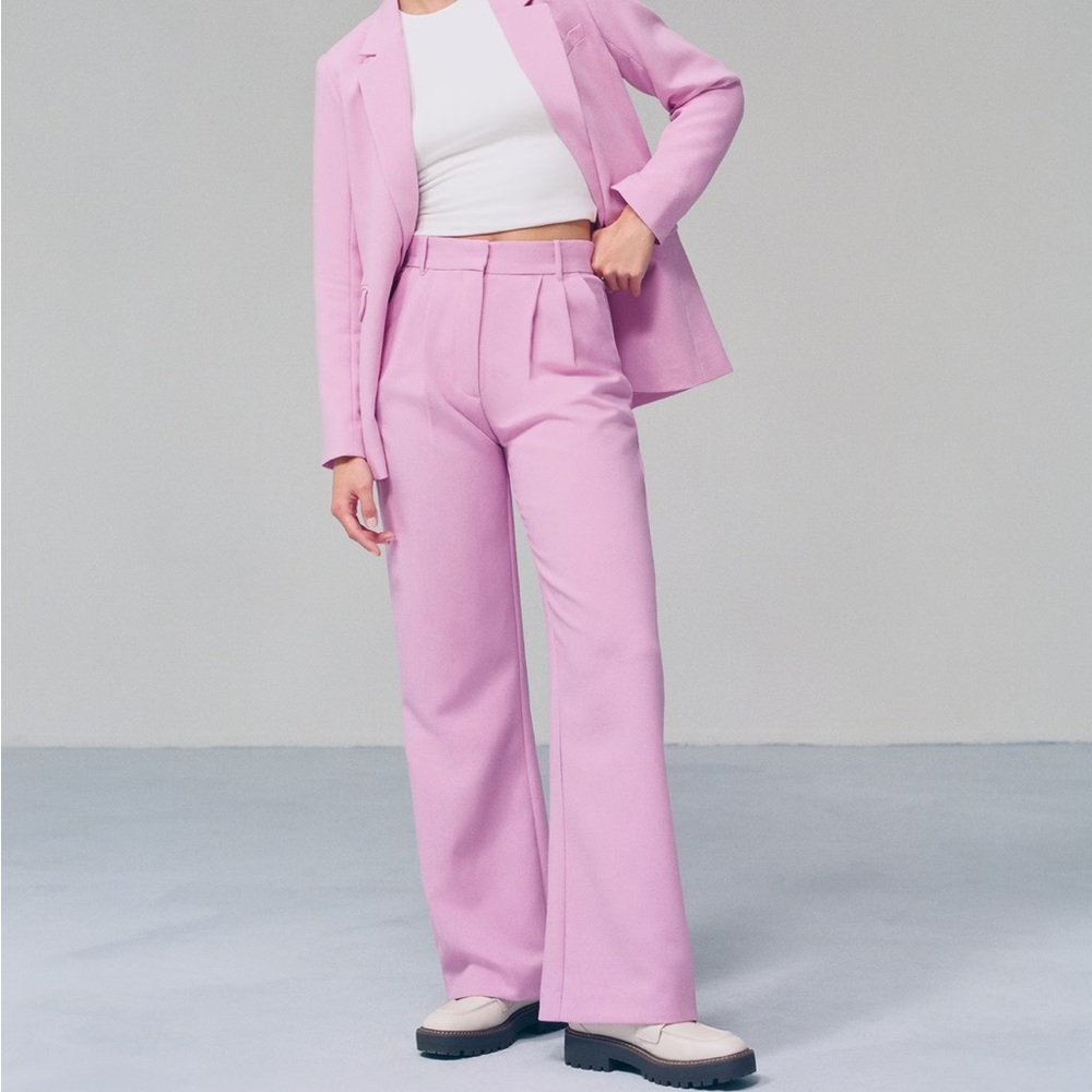 A&F Sloane Tailored Pant Pink